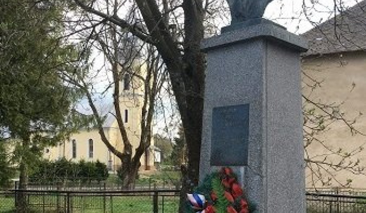 Fotka - Pamätník majora Ľudovíta Kukorelliho